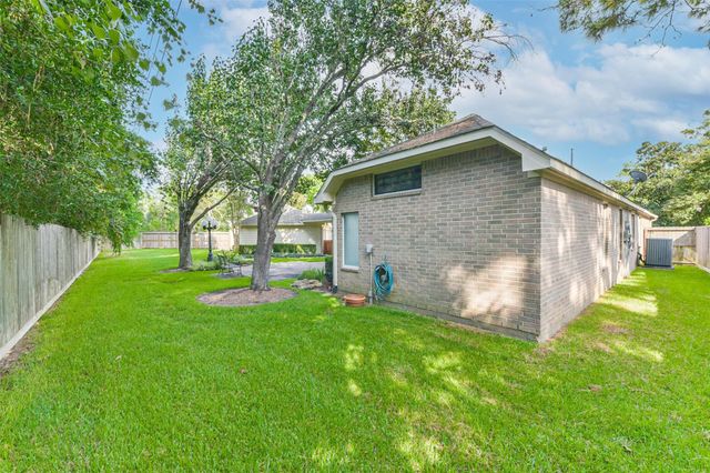 14610 Farrawood Drive, Cypress, TX 77429