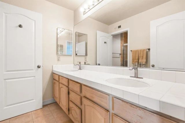 3684 Maria Ln, Carlsbad, CA 92008