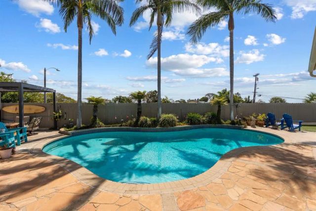 3684 Maria Ln, Carlsbad, CA 92008
