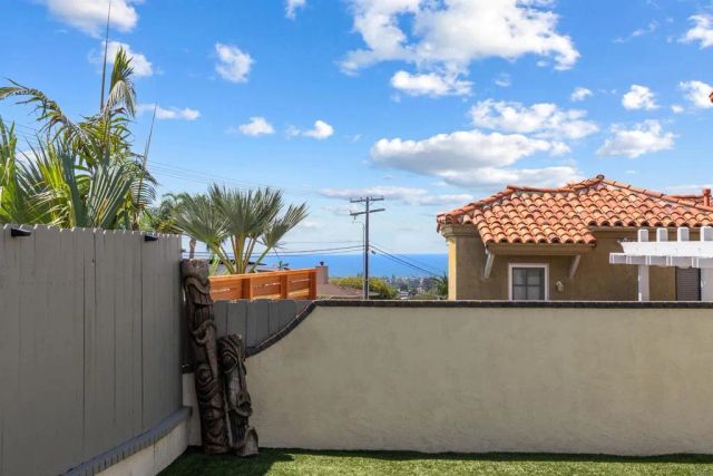 3684 Maria Ln, Carlsbad, CA 92008