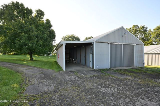 290 Hochstrasser Rd, Elk Creek, KY 40071