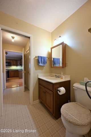 290 Hochstrasser Rd, Elk Creek, KY 40071