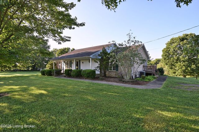 290 Hochstrasser Rd, Elk Creek, KY 40071