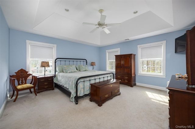 100 Huyler Drive, Hyde Park, NY 12538