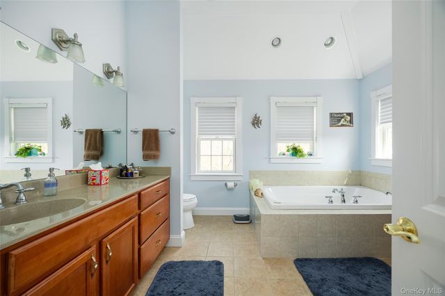 100 Huyler Drive, Hyde Park, NY 12538