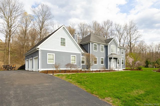 100 Huyler Drive, Hyde Park, NY 12538