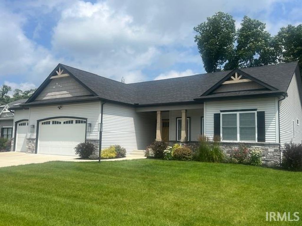 11531 New Trails Drive, Osceola, IN 46561