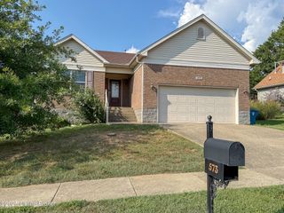 573 Birchwood Cir, Shelbyville, KY 40065