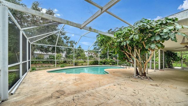 621 ALHAMBRA ROAD, Venice, FL 34285