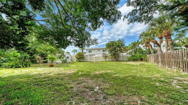 621 ALHAMBRA ROAD, Venice, FL 34285