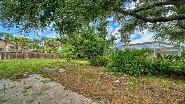 621 ALHAMBRA ROAD, Venice, FL 34285