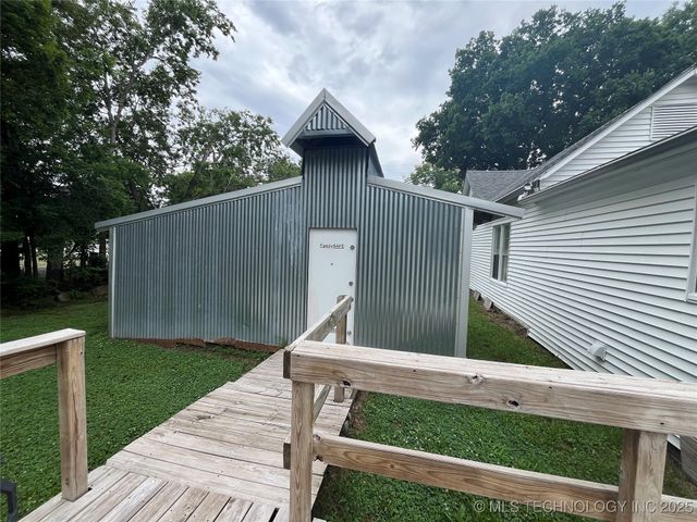 610 W Washington Avenue, Krebs, OK 74501