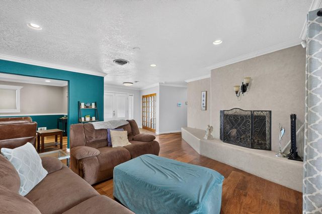 8316 Dellwood Road NE, Albuquerque, NM 87110