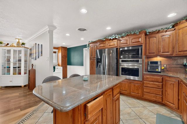 8316 Dellwood Road NE, Albuquerque, NM 87110