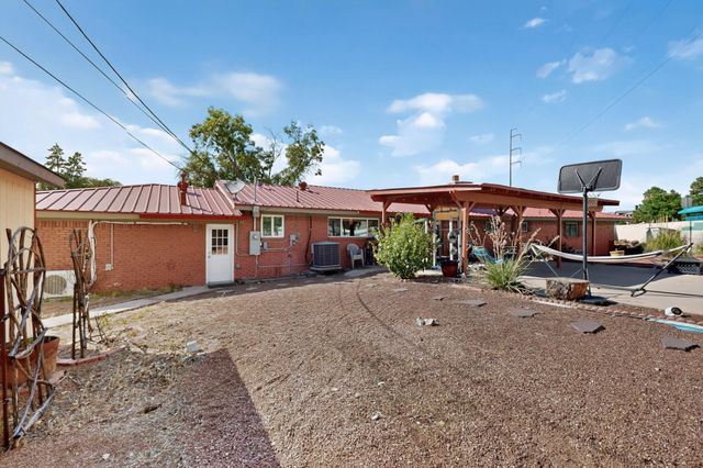 8316 Dellwood Road NE, Albuquerque, NM 87110