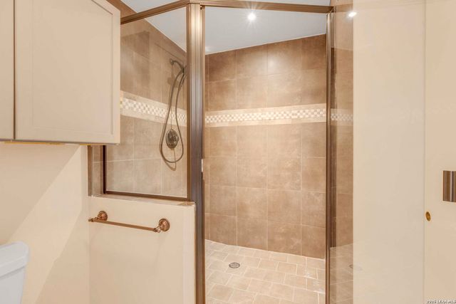 7701 Wurzbach Rd Apt 1605, San Antonio, TX 78229