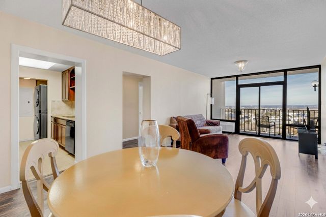 7701 Wurzbach Rd Apt 1605, San Antonio, TX 78229