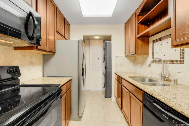 7701 Wurzbach Rd Apt 1605, San Antonio, TX 78229