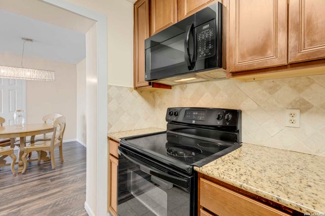 7701 Wurzbach Rd Apt 1605, San Antonio, TX 78229