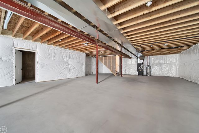 239 Shelldrake Lane, St Clair, MI 48079