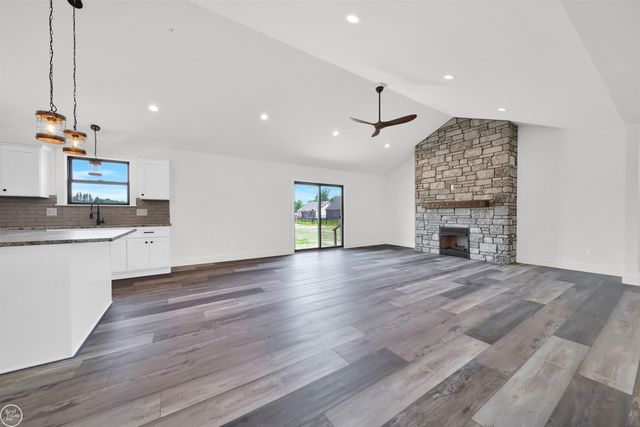 239 Shelldrake Lane, St Clair, MI 48079