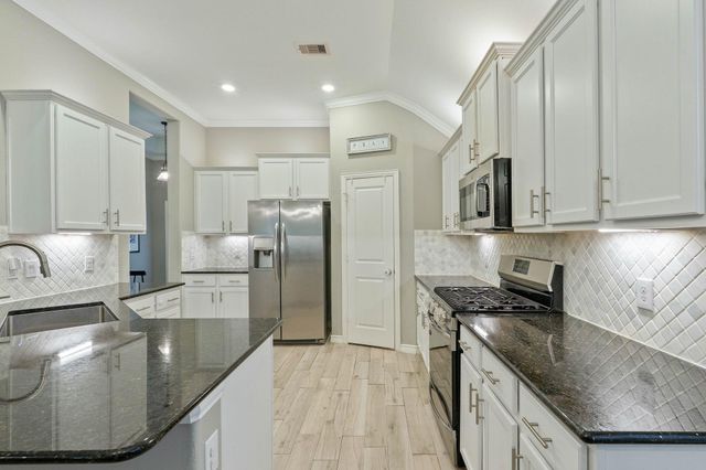 2841 Bretton Woods Drive, Conroe, TX 77301