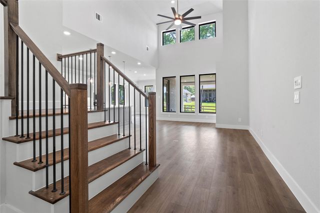551 Black Bronco Road, Magnolia, TX 77354