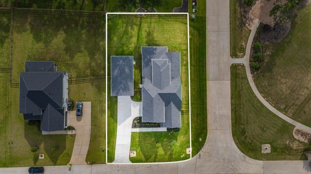 551 Black Bronco Road, Magnolia, TX 77354