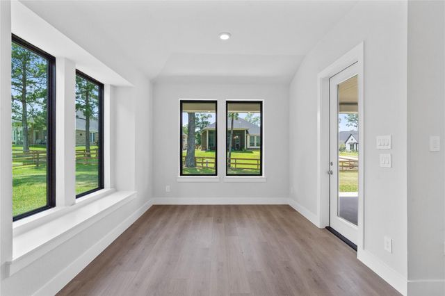 551 Black Bronco Road, Magnolia, TX 77354