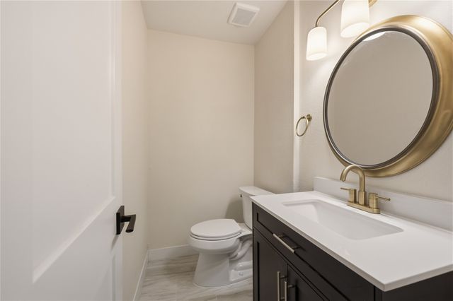 2127 Los Robles Street, Grapevine, TX 76051