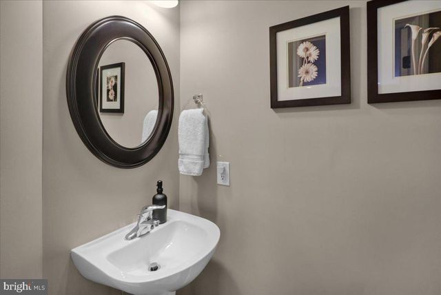 112 RUNNING CREEK DR, Reading, PA 19608