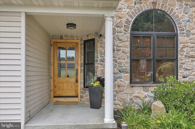112 RUNNING CREEK DR, Reading, PA 19608