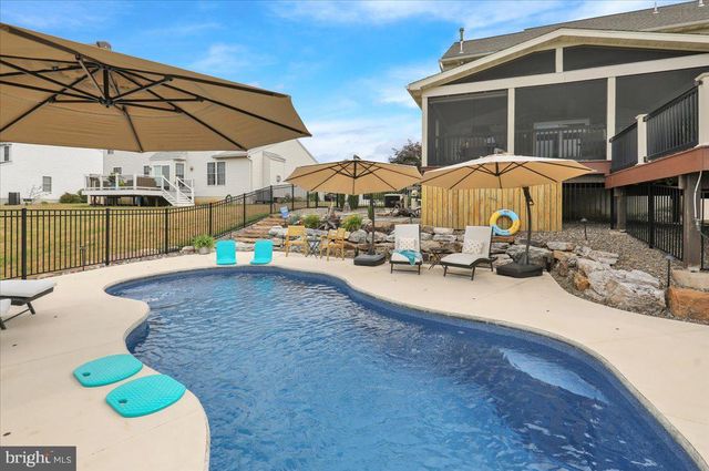 112 RUNNING CREEK DR, Reading, PA 19608