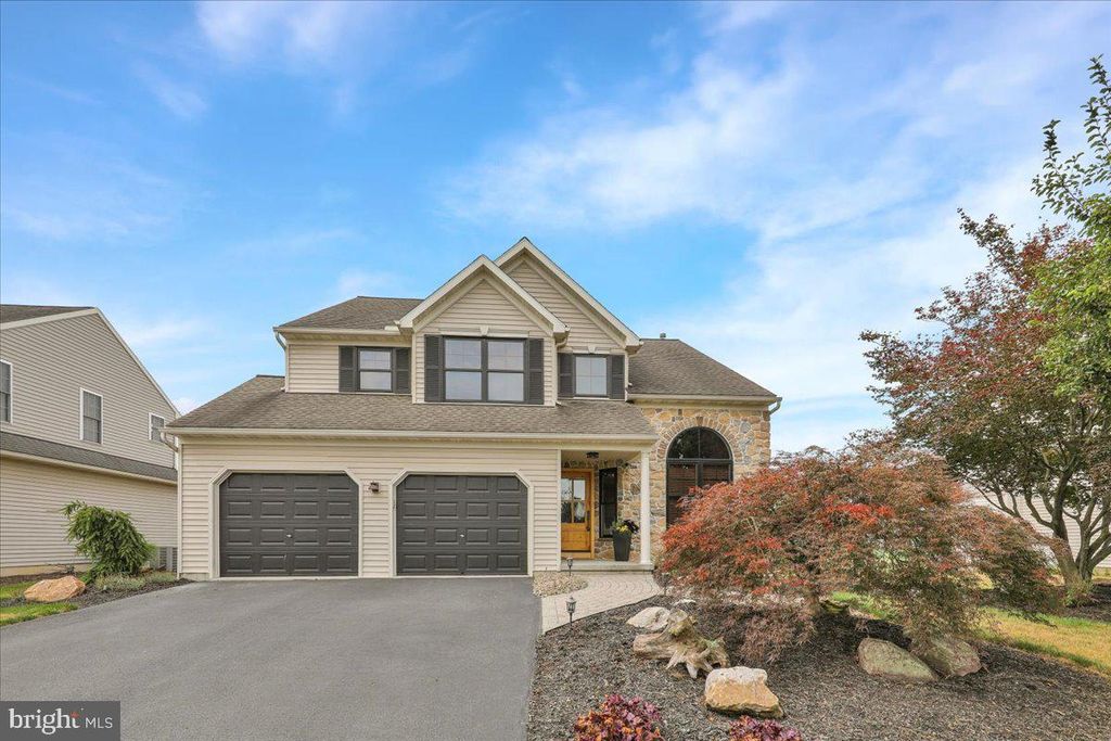 112 RUNNING CREEK DR, Reading, PA 19608