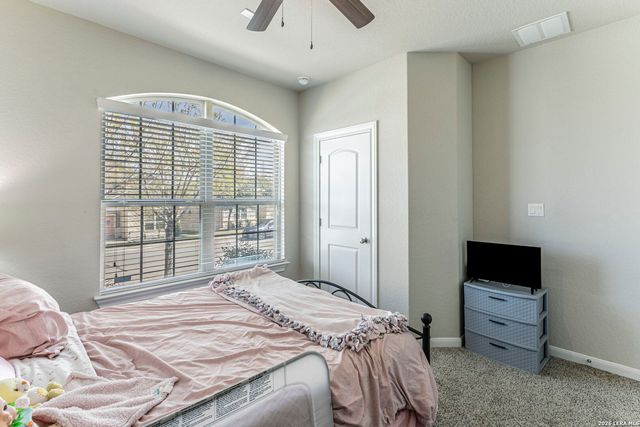 5047 Italica, San Antonio, TX 78253