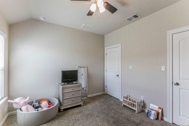 5047 Italica, San Antonio, TX 78253