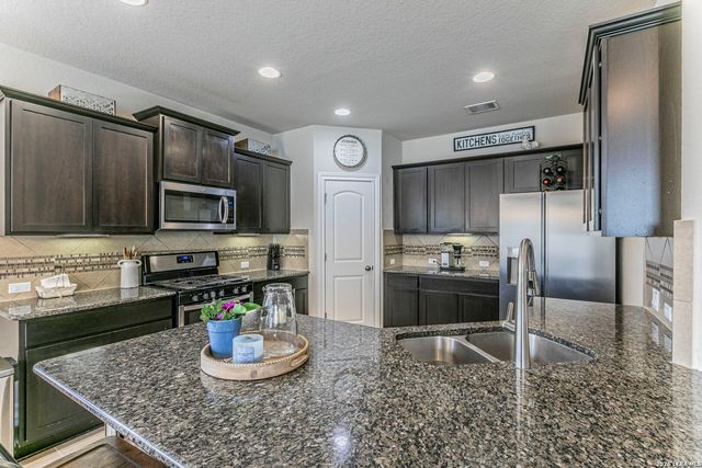 5047 Italica, San Antonio, TX 78253