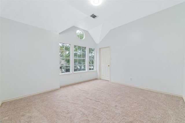 304 Lago Vista Street, Kemah, TX 77565