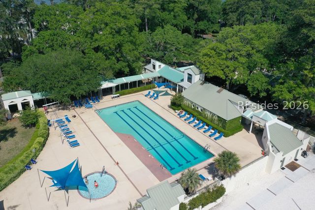 62 Crosstree Drive N, Hilton Head Island, SC 29926