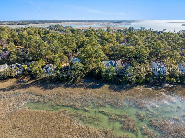 62 Crosstree Drive N, Hilton Head Island, SC 29926