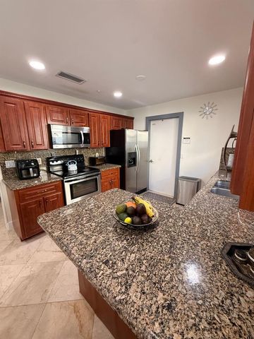 8843 SW 16th Street, Boca Raton, FL 33433