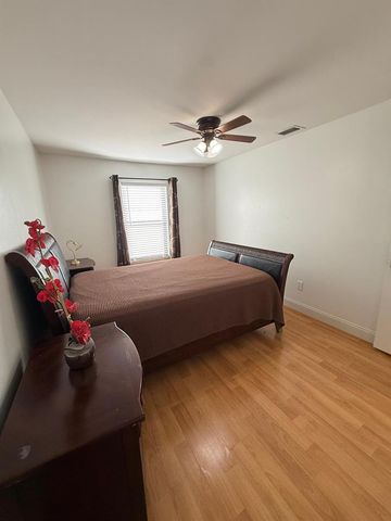 8843 SW 16th Street, Boca Raton, FL 33433