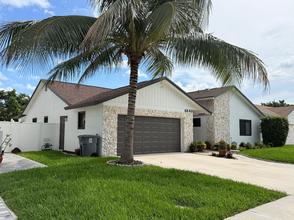 8843 SW 16th Street, Boca Raton, FL 33433