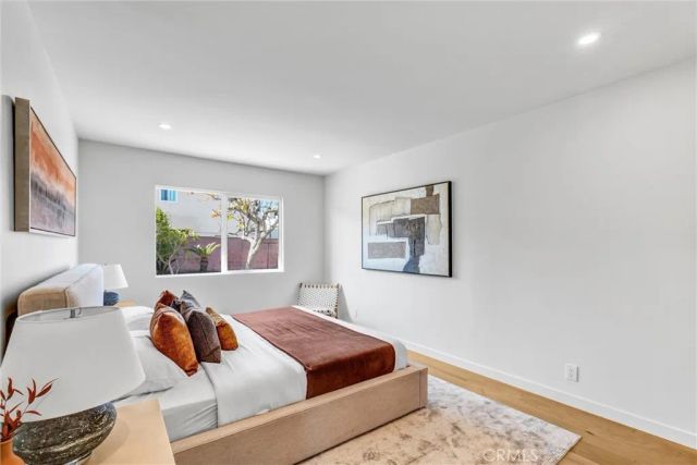 3811 S Norton, Los Angeles, CA 90008