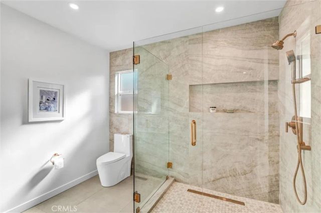 3811 S Norton, Los Angeles, CA 90008