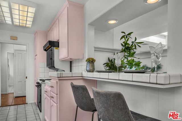 6636 Tobias Avenue, Van Nuys, CA 91405