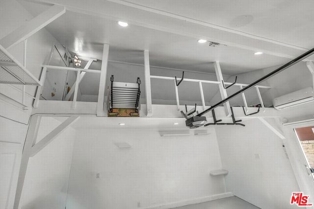 6636 Tobias Avenue, Van Nuys, CA 91405