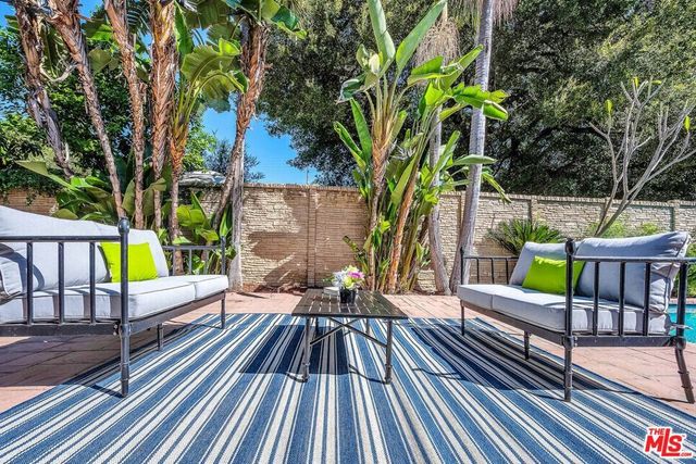 6636 Tobias Avenue, Van Nuys, CA 91405