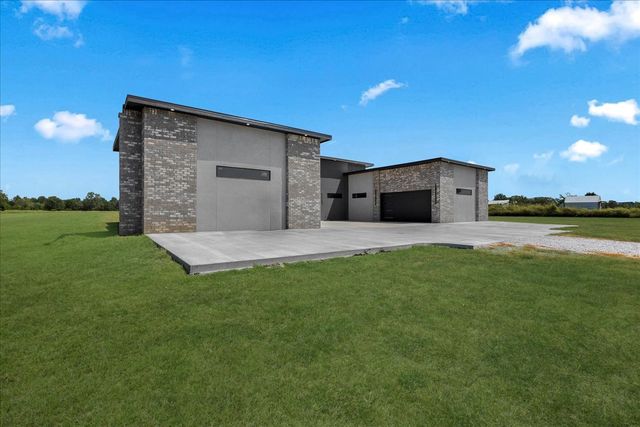 3497 E 400 Road, Oologah, OK 74053