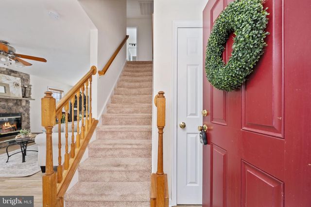 520 REDGROUND DR, Ruther Glen, VA 22546